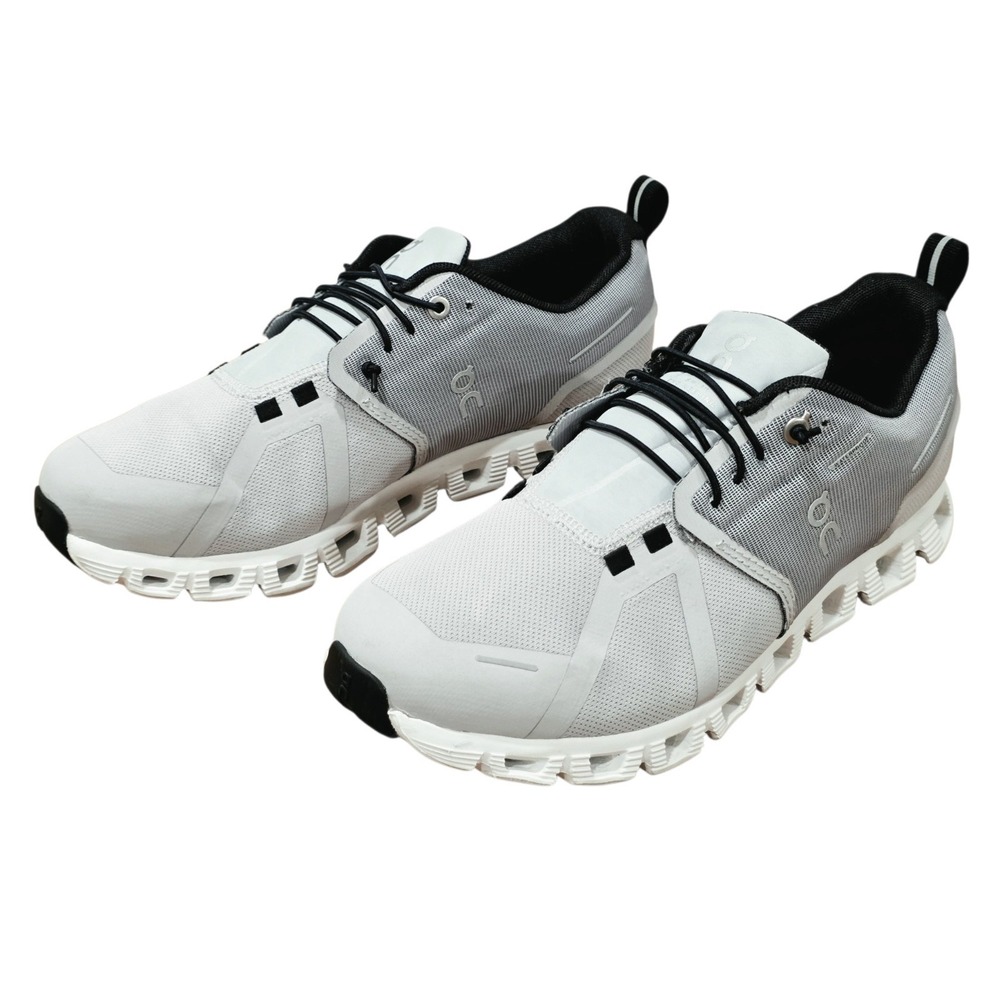 On Cloud 5 Waterproof Shoes Mens 8 White Gray Black 59.98841 Running Sneakers